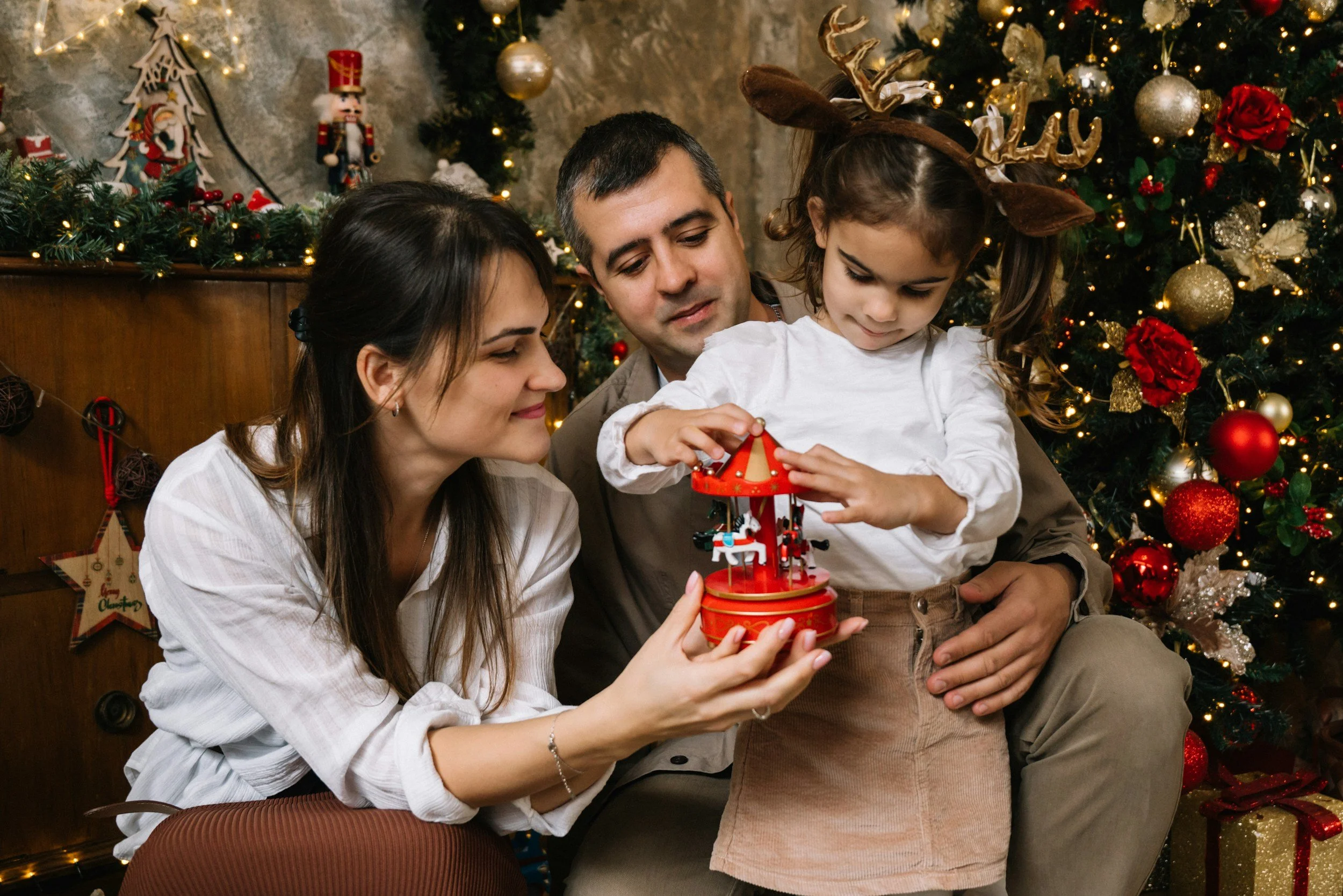 Miracles for Kids Opens Adopt-a-Family Registration to Bring Holiday Joy to More Than 450 Families In Need