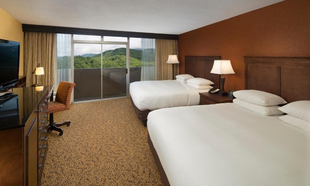 DOUBLEBED ROOM1.jpeg