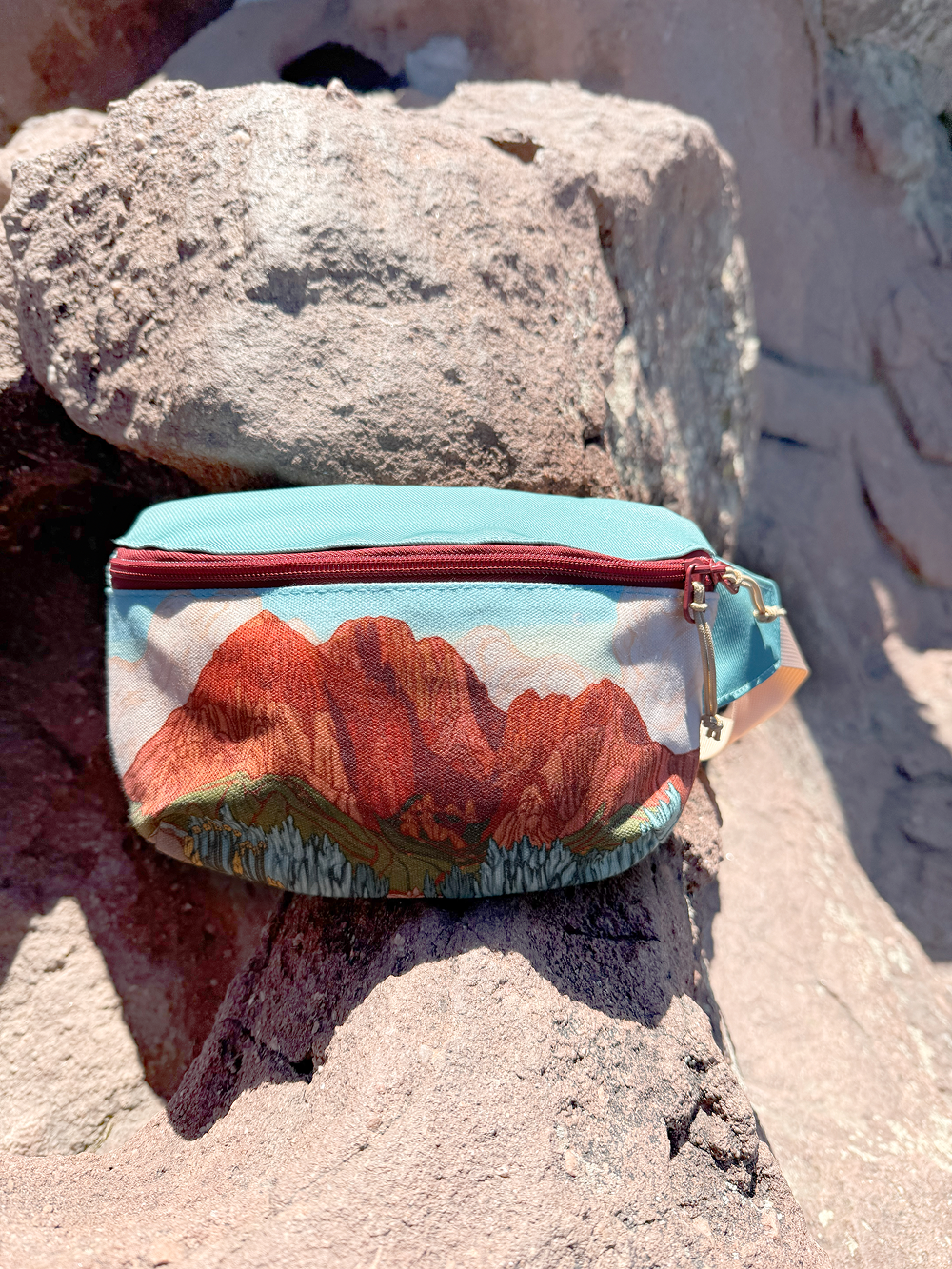 Red Rock Oso Hip Pack