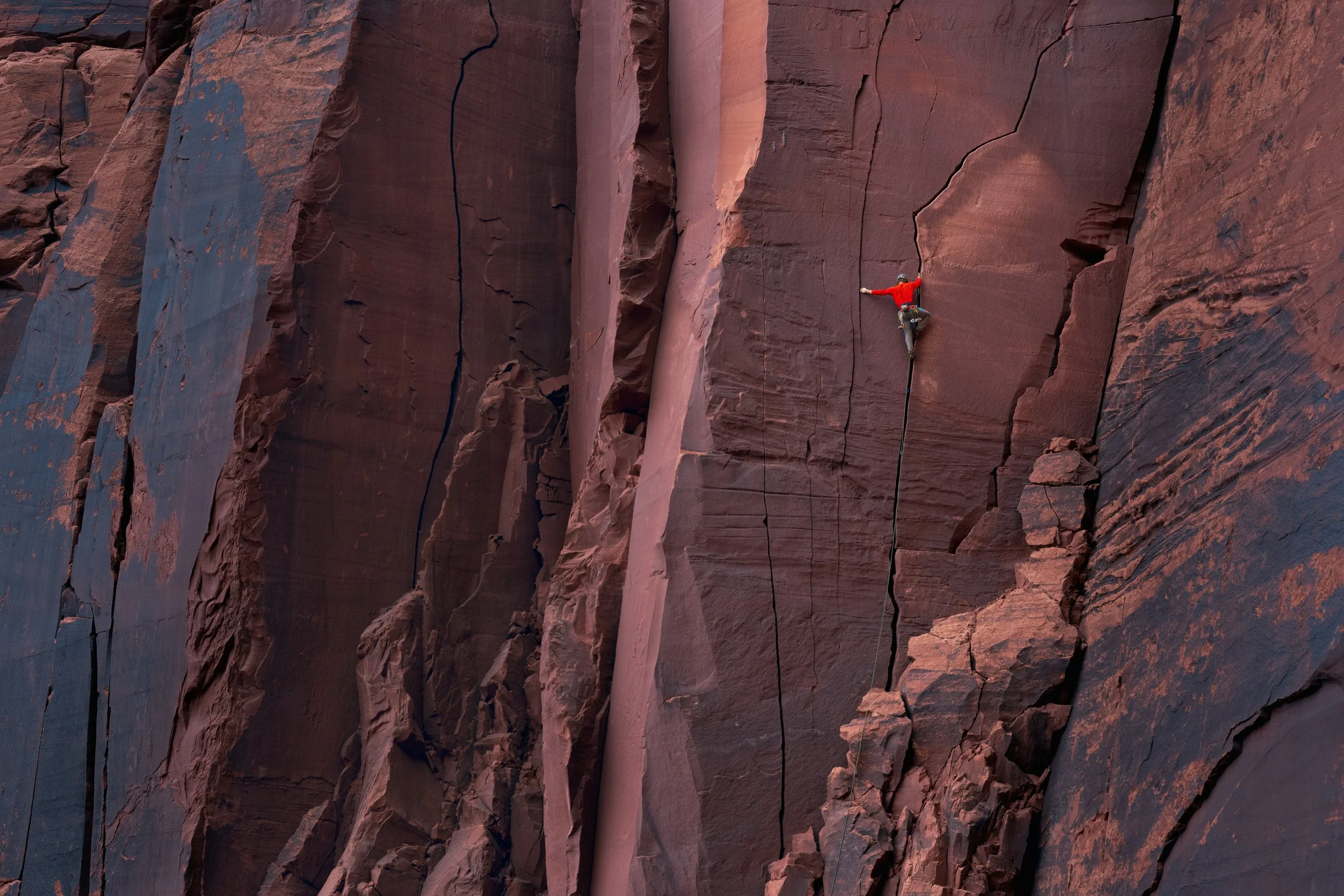RUN_LIKE_HELL_EGB05258-Edit-2.jpg
