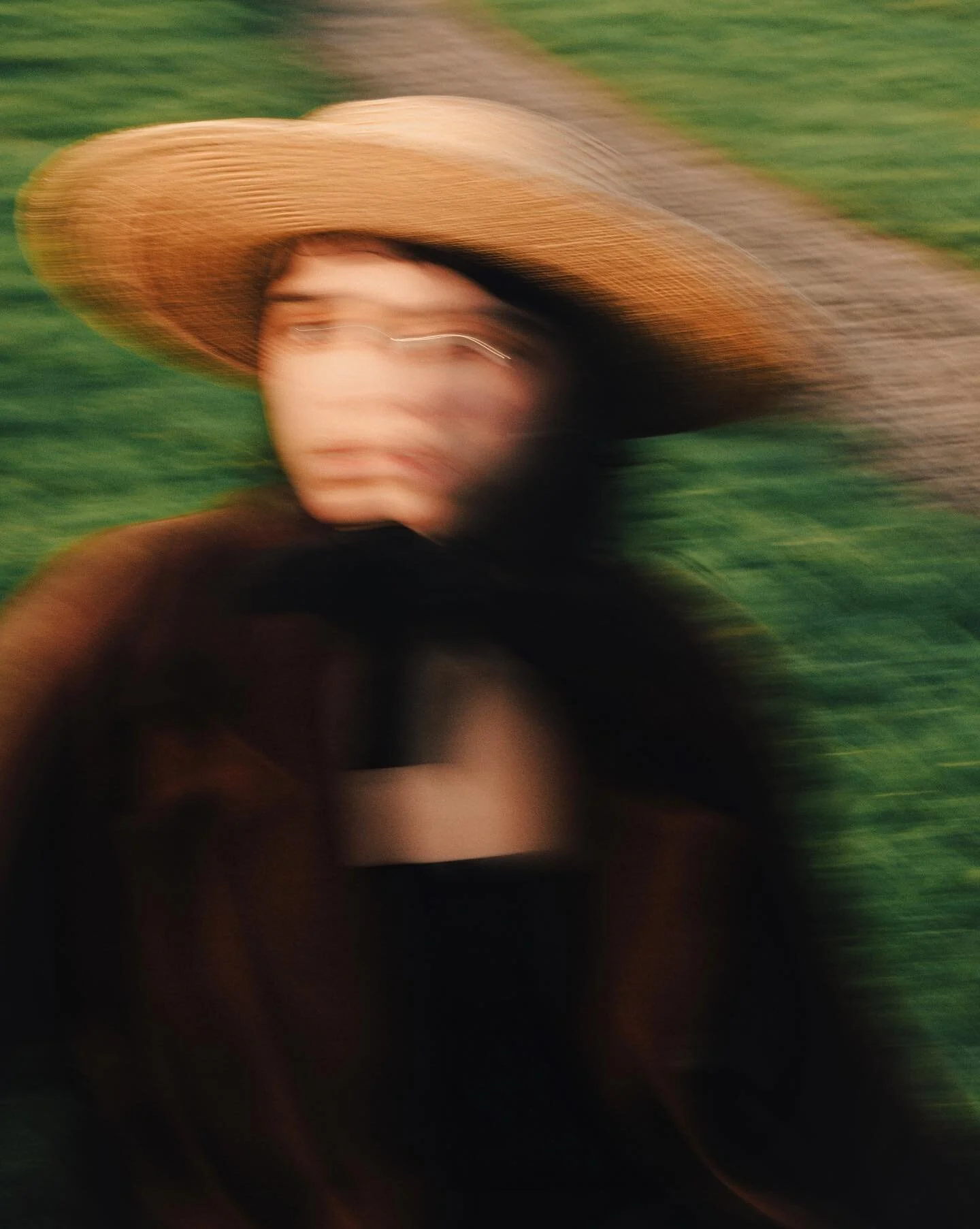 Vague dreams. 

&copy; Jesaja Hizkia 2022
.
.
.
.
.
.
.
#jesajahizkia #newwork #photo #film #leica #leicacamera #leicasl2 #art #newwork #photography #mywork #contemporaryart #photoart #portrait #minimalism #inspire #color #artreview #print #artcollec