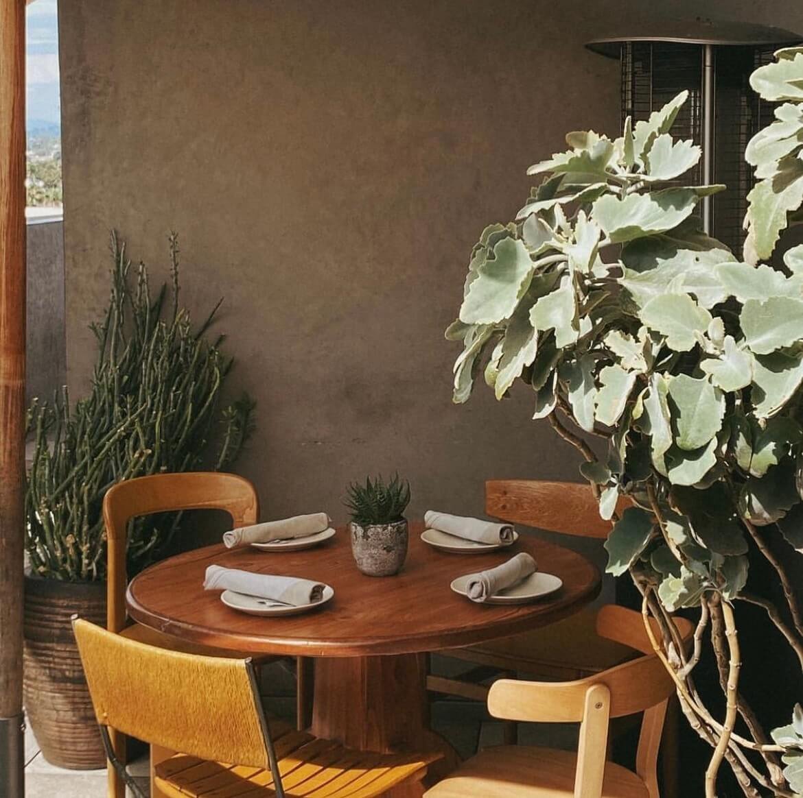 Calabra6-Restaurant-Bar-SantaMonicaProper-California-Opulist.jpg