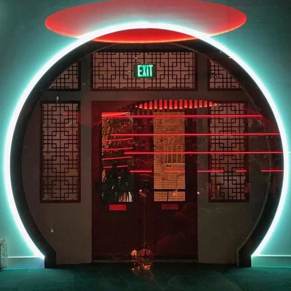 Moongate Lounge — Opulist