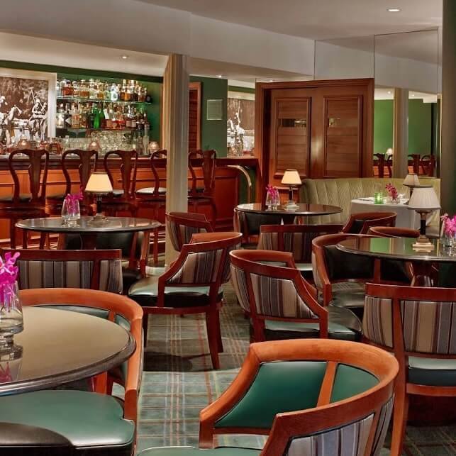 PoloLounge6-Restaurant-Bar-BeverlyHills-California-Opulist.jpg