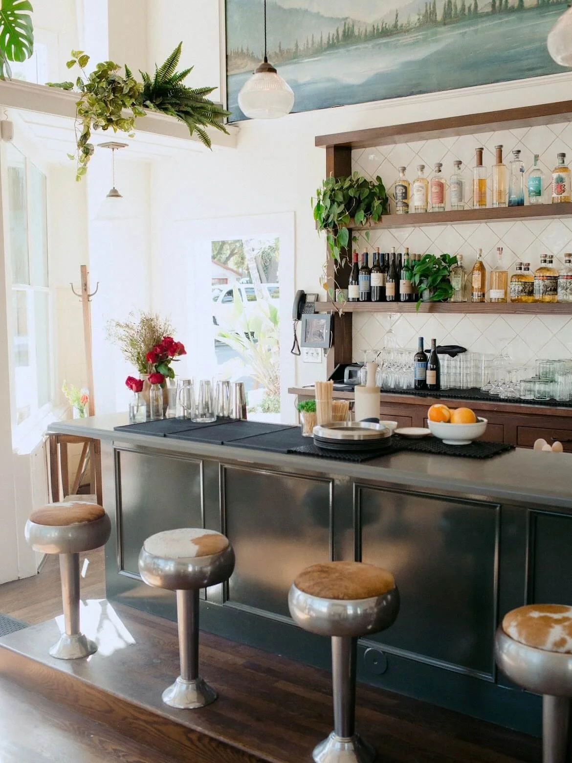 LaPalomaCafe5-Restaurant-Bar-SantaBarbara-California.jpg