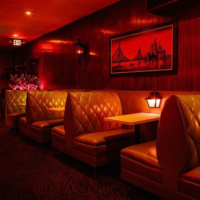 AtRandom2-Bar-Milwaukee-Wisconsin.jpg