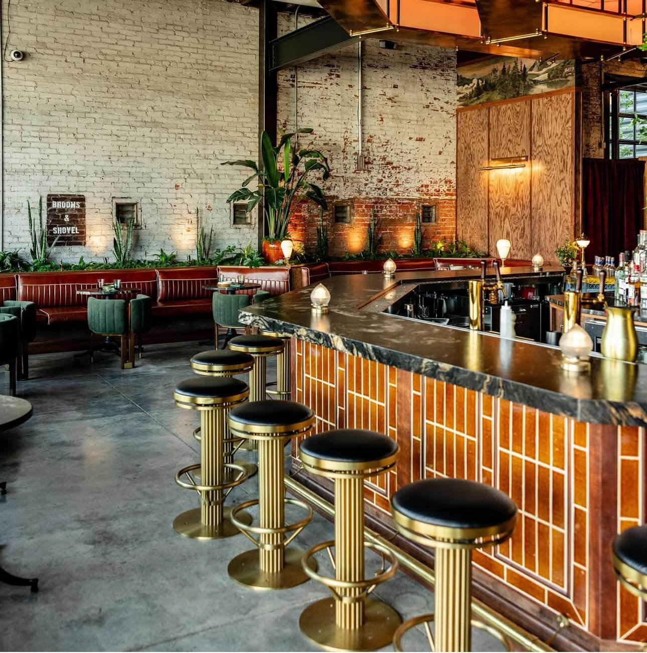 RedHerring7-Restaurant-Bar-Waco-TX.jpg