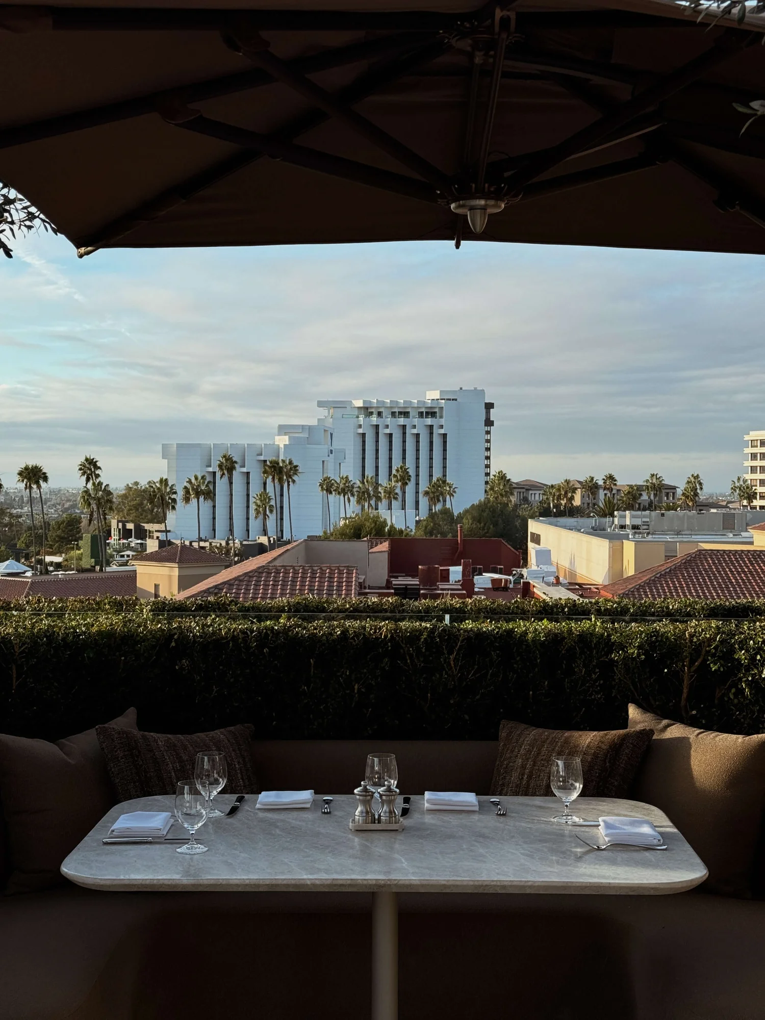 RH Ocean Grill — Opulist