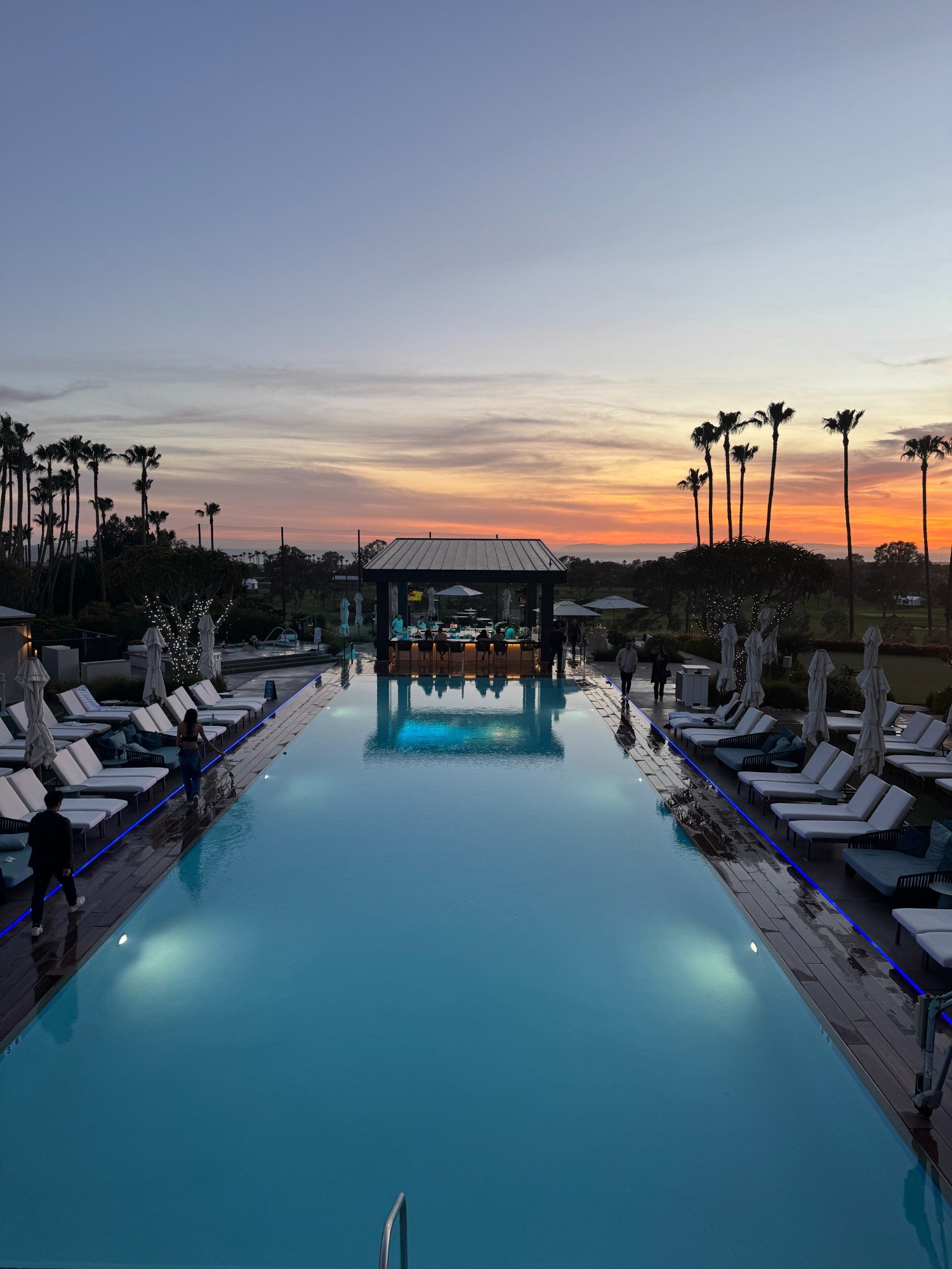 VEA-NewportBeach4-Hotel-CA.JPG