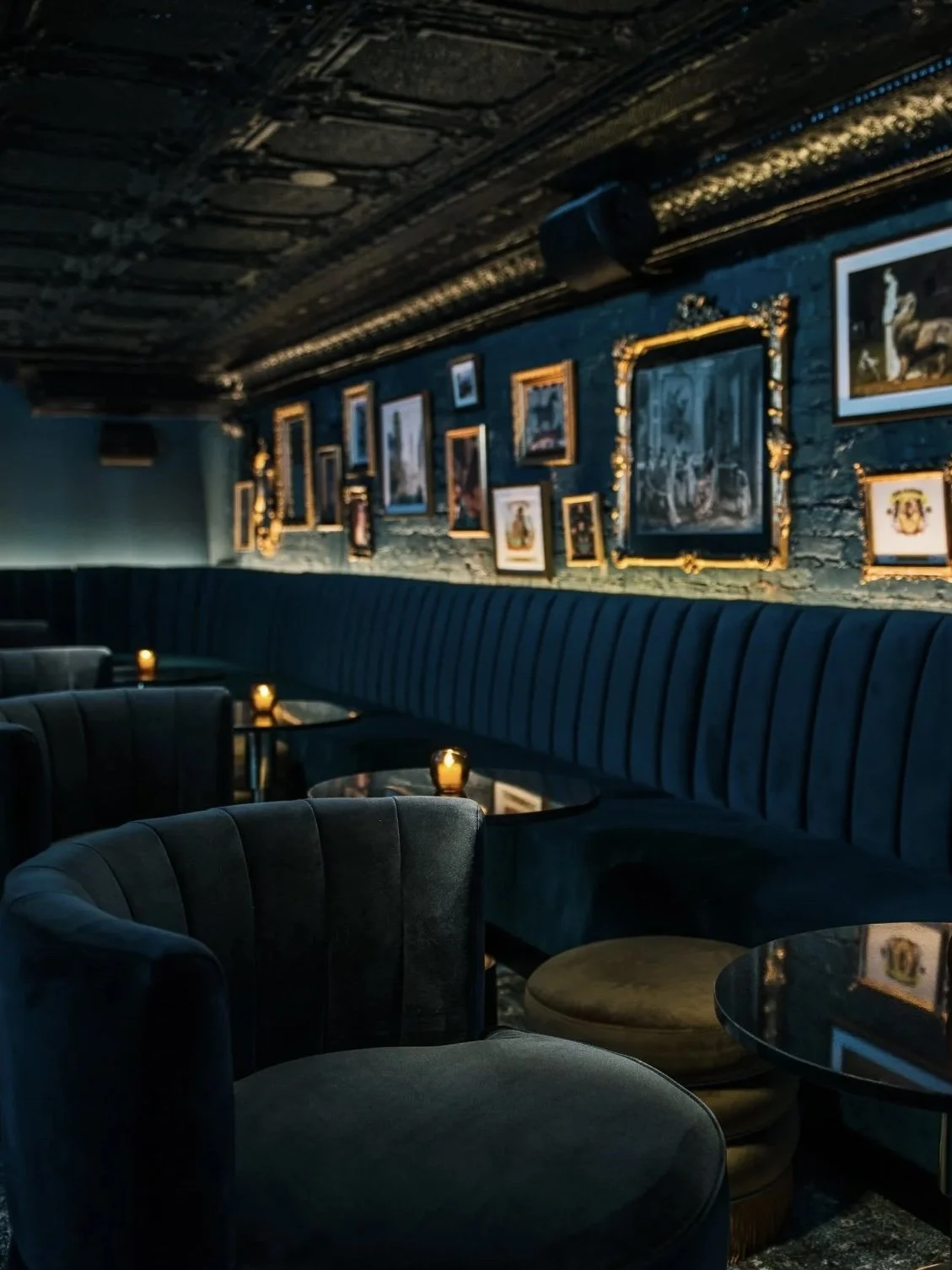 ThePearlClub-Bar-Chicago-Illinois 1.jpg