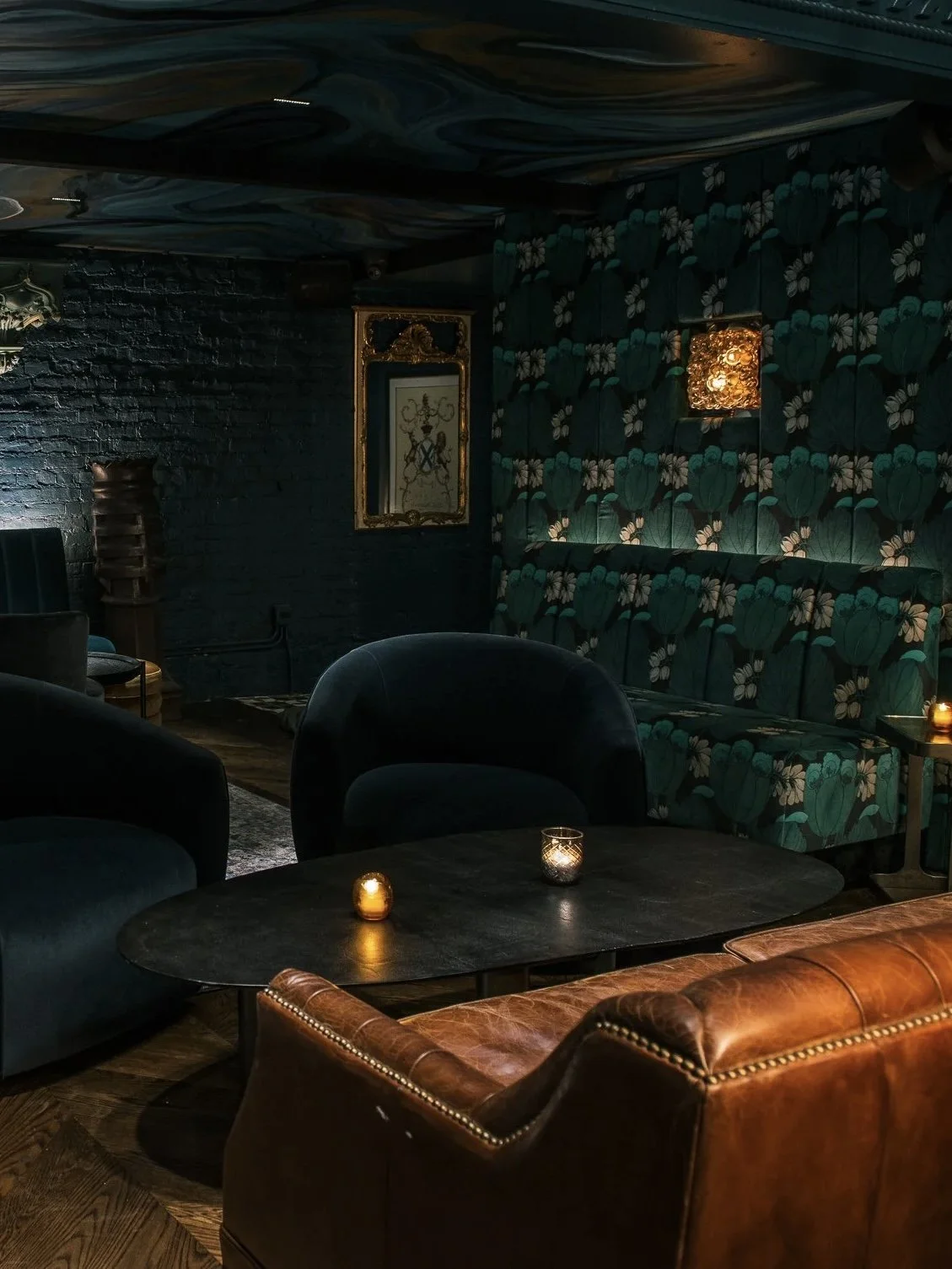 ThePearlClub-Bar-Chicago-Illinois 5.jpg