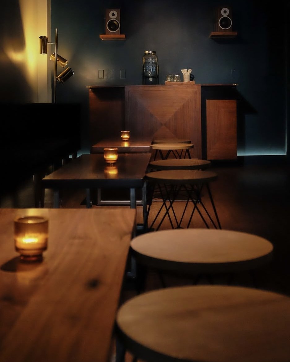 BarShiru-ListeningBar-Oakland-California 3.jpg