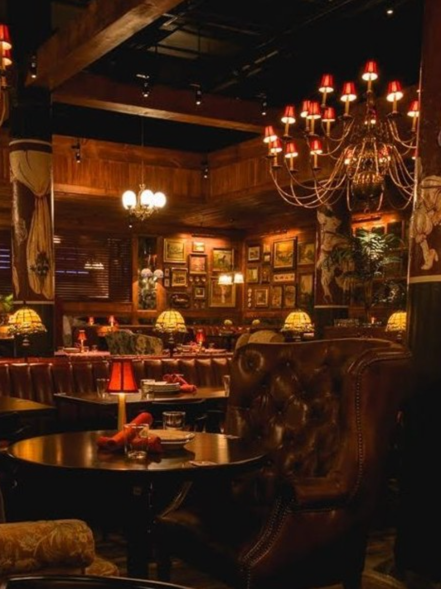 TrivoliTavern-Restaurant-Bar-Chicago-Illinois3.png