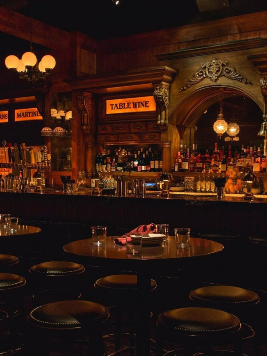 TrivoliTavern-Restaurant-Bar-Chicago-Illinois4.png