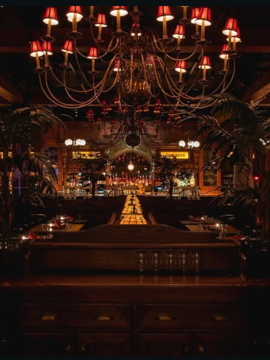 TrivoliTavern-Restaurant-Bar-Chicago-Illinois6.png