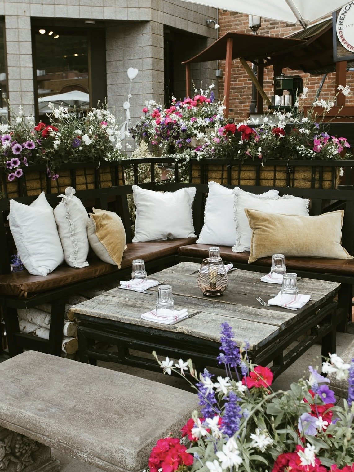 FrenchAlpineBistro-Restaurant-Bar-Aspen-Colorado 4.jpg