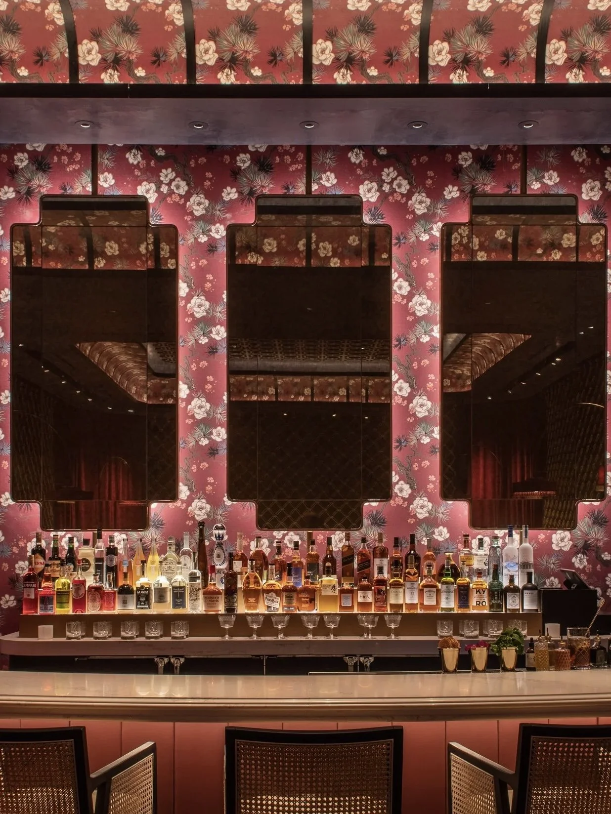 MoonRabbit-ChasingRabbits-Bar-Vail-Colorado 4.jpg