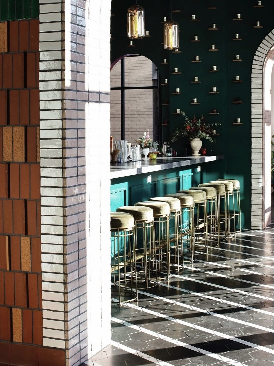 Mr.Paul'sSupperClub-Restaurant-Bar-Minneapolis-Minnesota 1.jpg