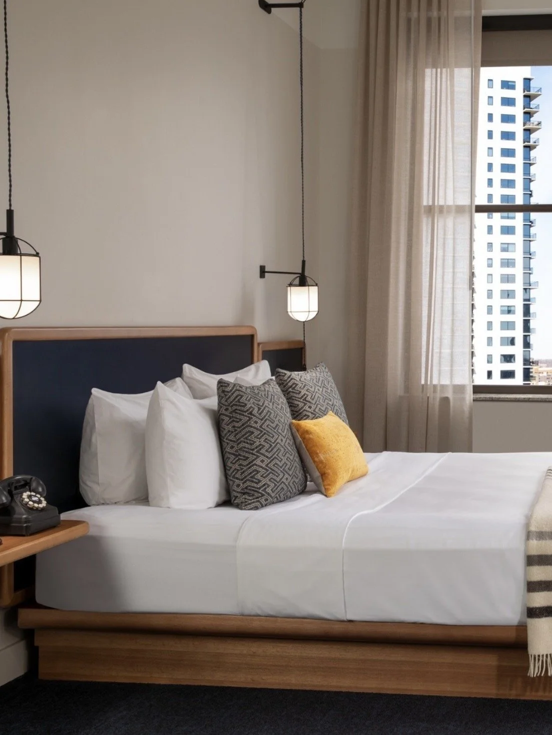 HotelEmery-Hotel-Minneapolis-Minnesota 4.jpg