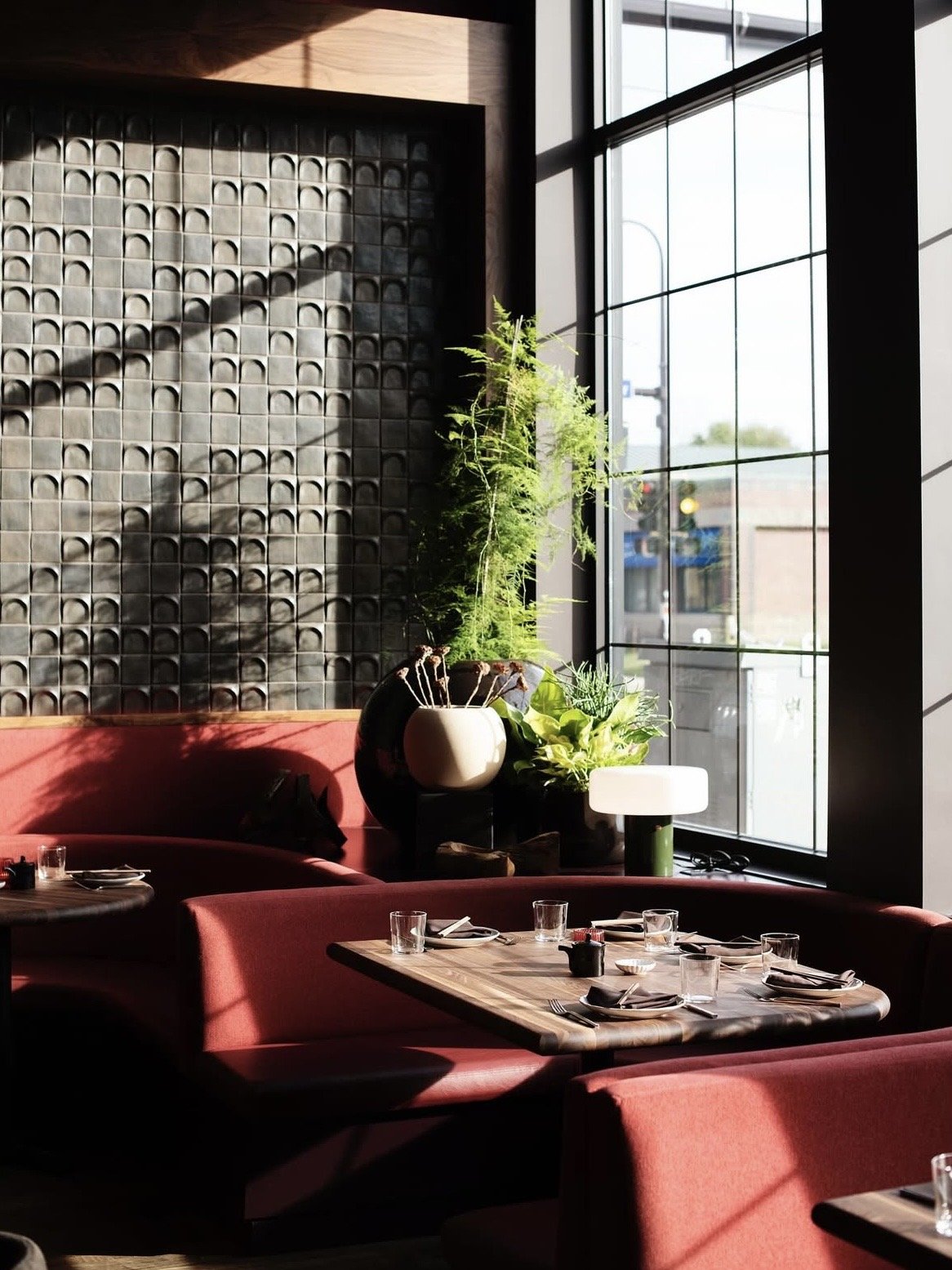 Minari-Restaurant-Bar-Minneapolis-Minnesota 3.jpg