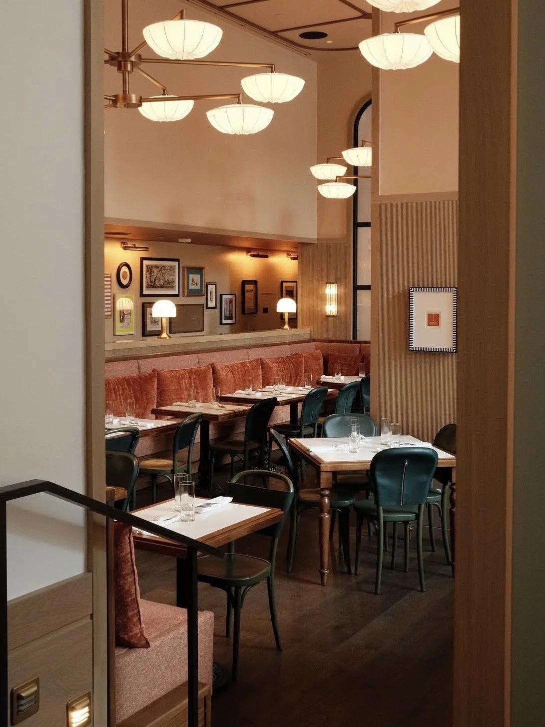 ClubRoom-FidelityHotel-Restaurant-Bar-Cleveland-Ohio 6.jpg