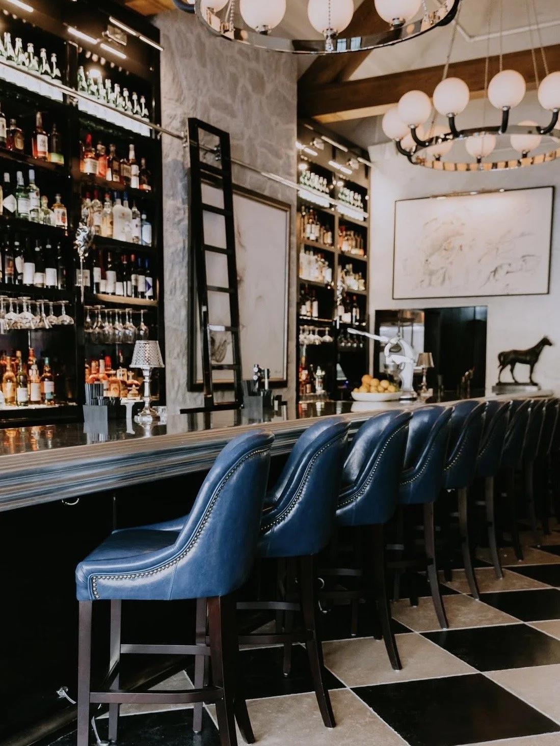 Jojo'sBar-Restaurant-Bar-ChagrinFalls-Ohio 2.jpg