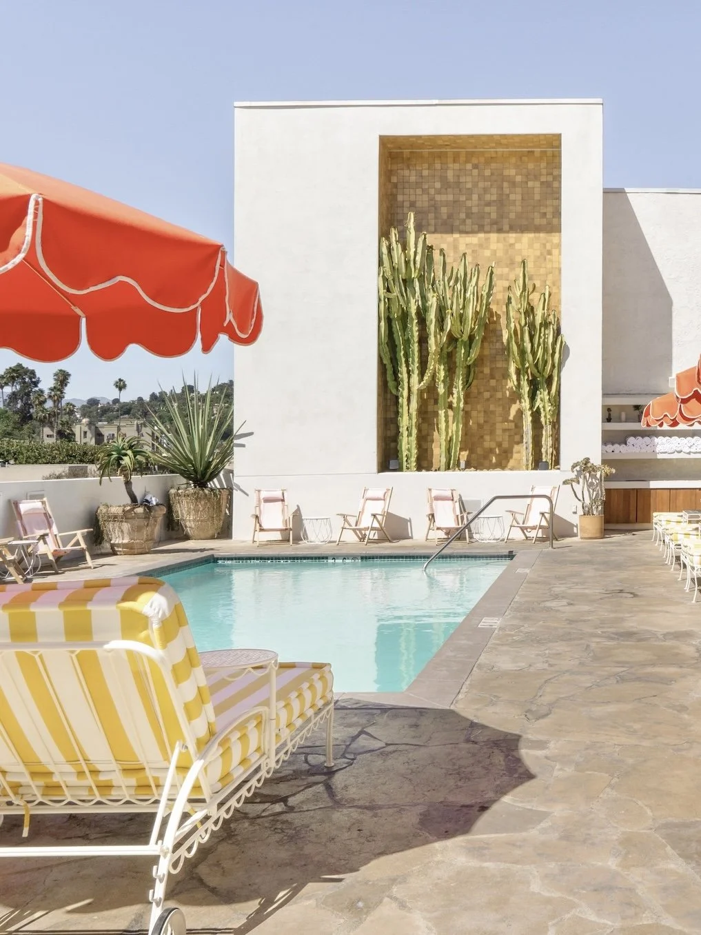 SilverLakePoolandInn-Hotel-SilverLake-LosAngeles-California 1.jpg