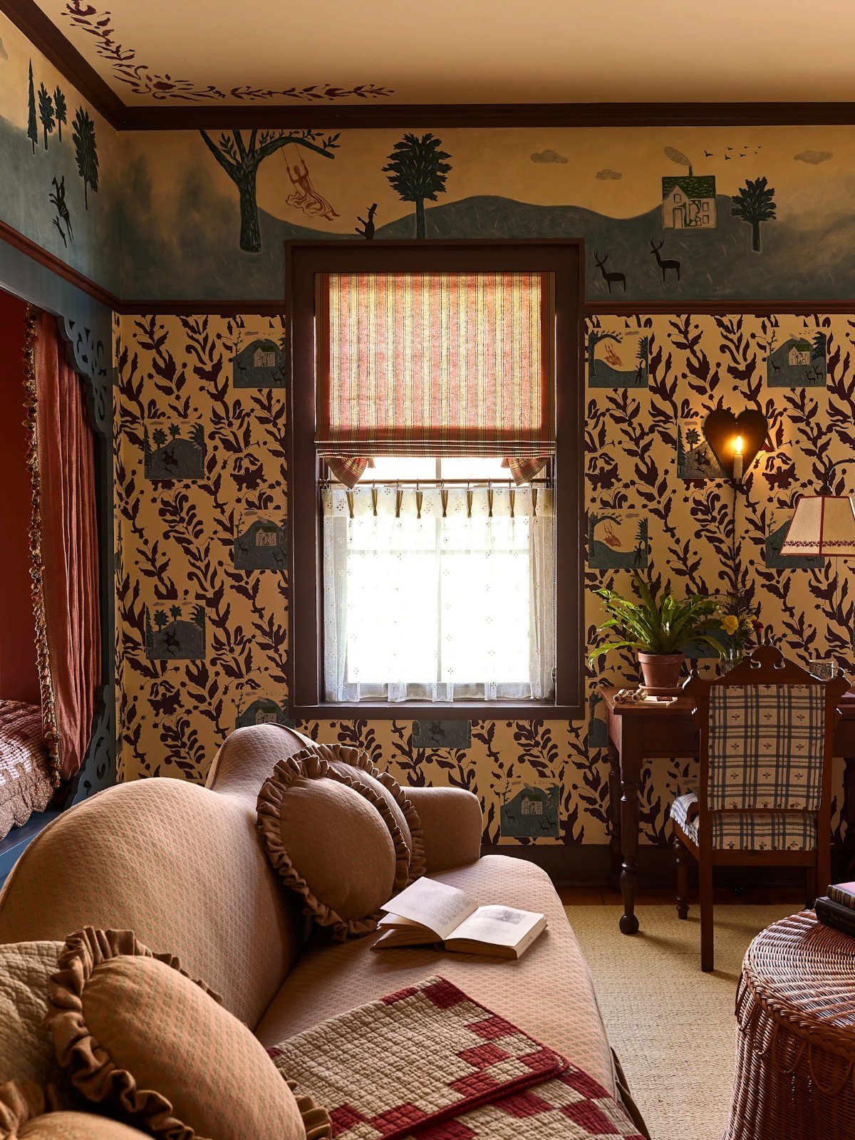 TheSixBells-Hotel-Rosendale-NewYork 3.jpg