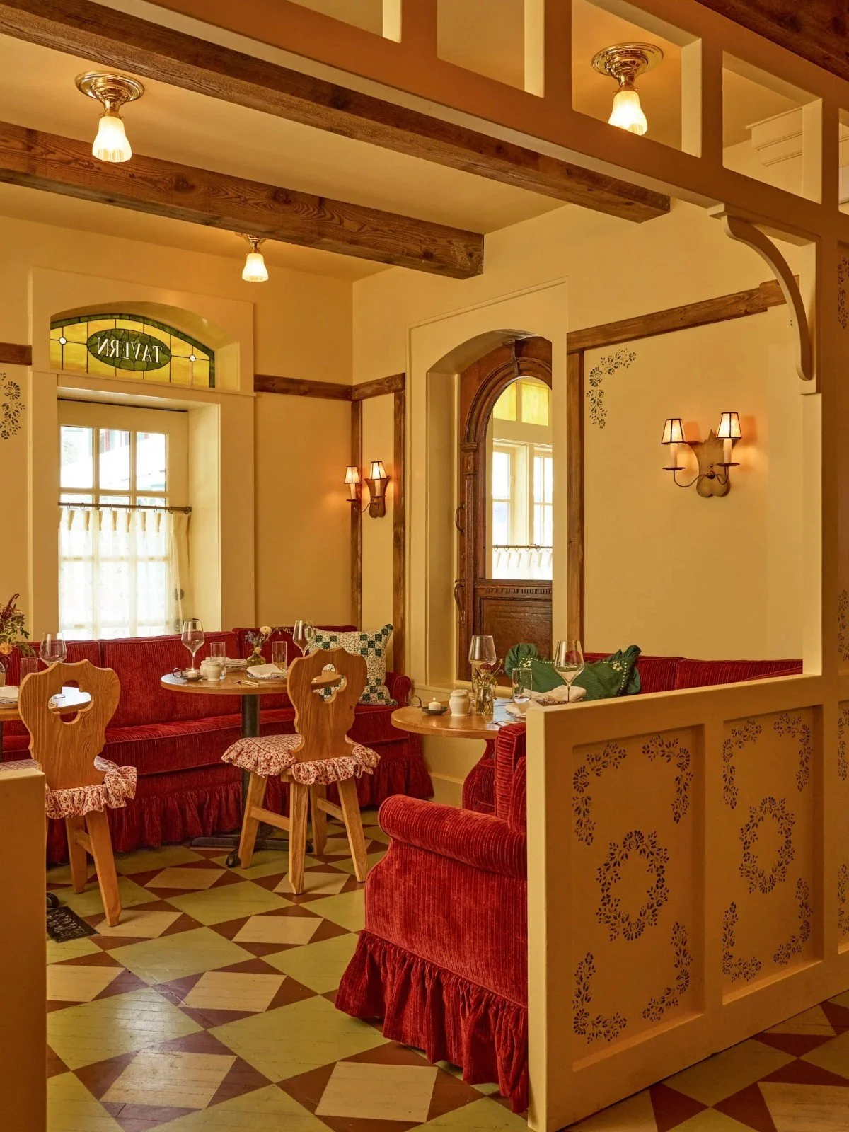 TheFeathersTavern-TheSixBells-Restaurant-Bar-Rosendale-NewYork 2.jpg