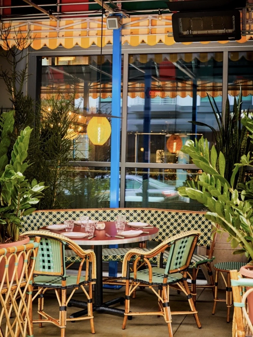 ElPresidente-Restaurant-Bar-WashingtonD.C. 4.jpg