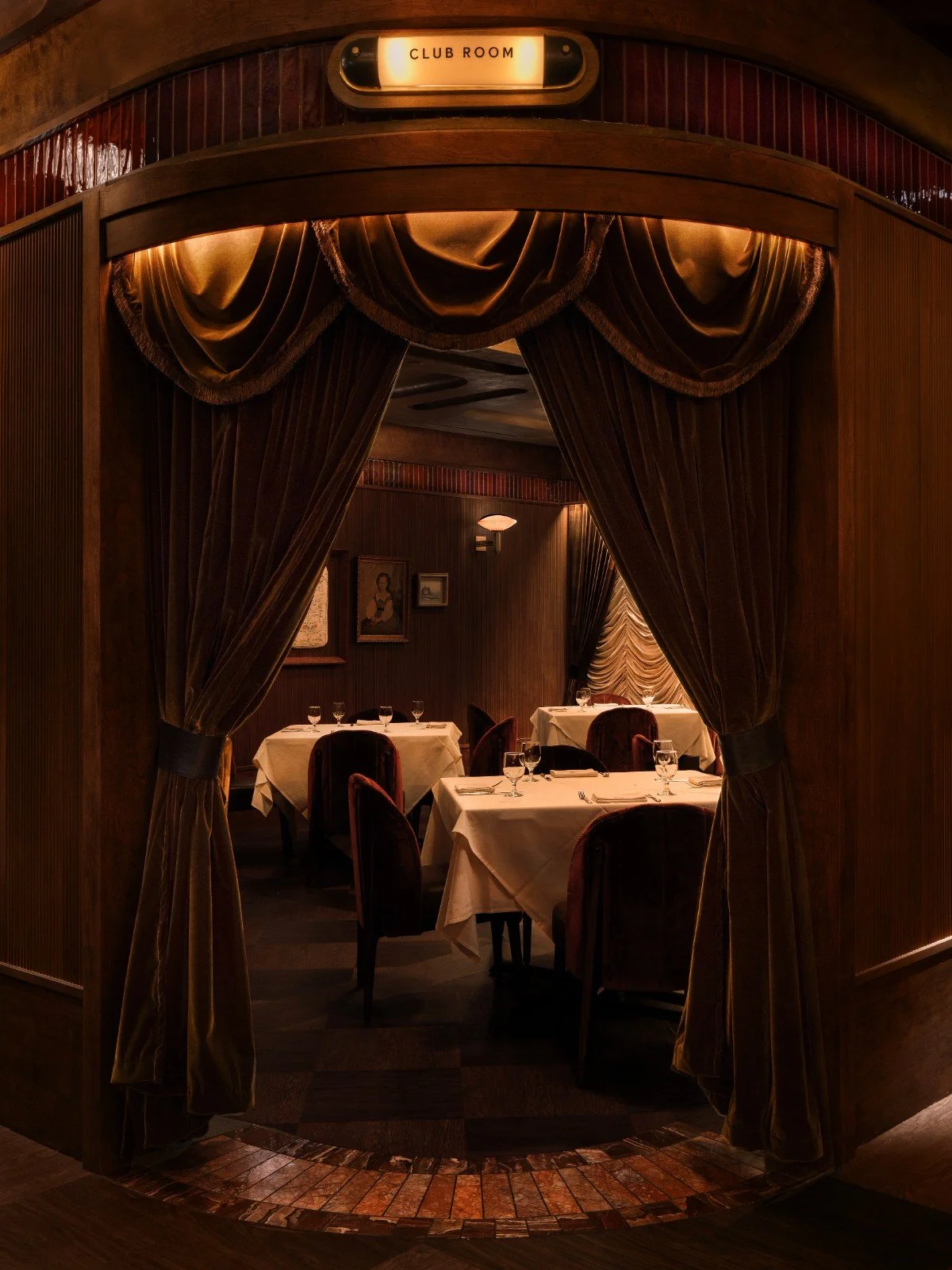 CleavermanSteakhouse-Restaurant-Bar-Phoenix-Arizona 9.jpg