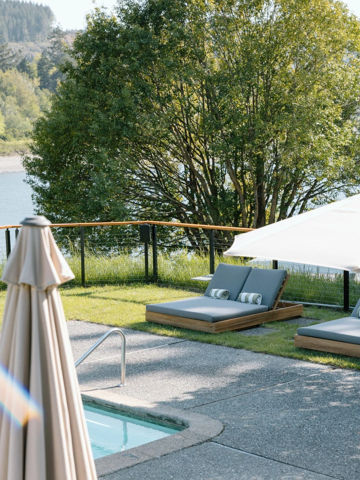 TuTuTunLodge-Hotel-GoldBeach-Oregon 2.jpg