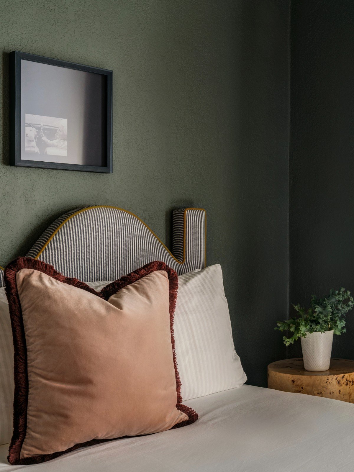 MarQueenHotel-Hotel-Seattle-Washington 1.jpg