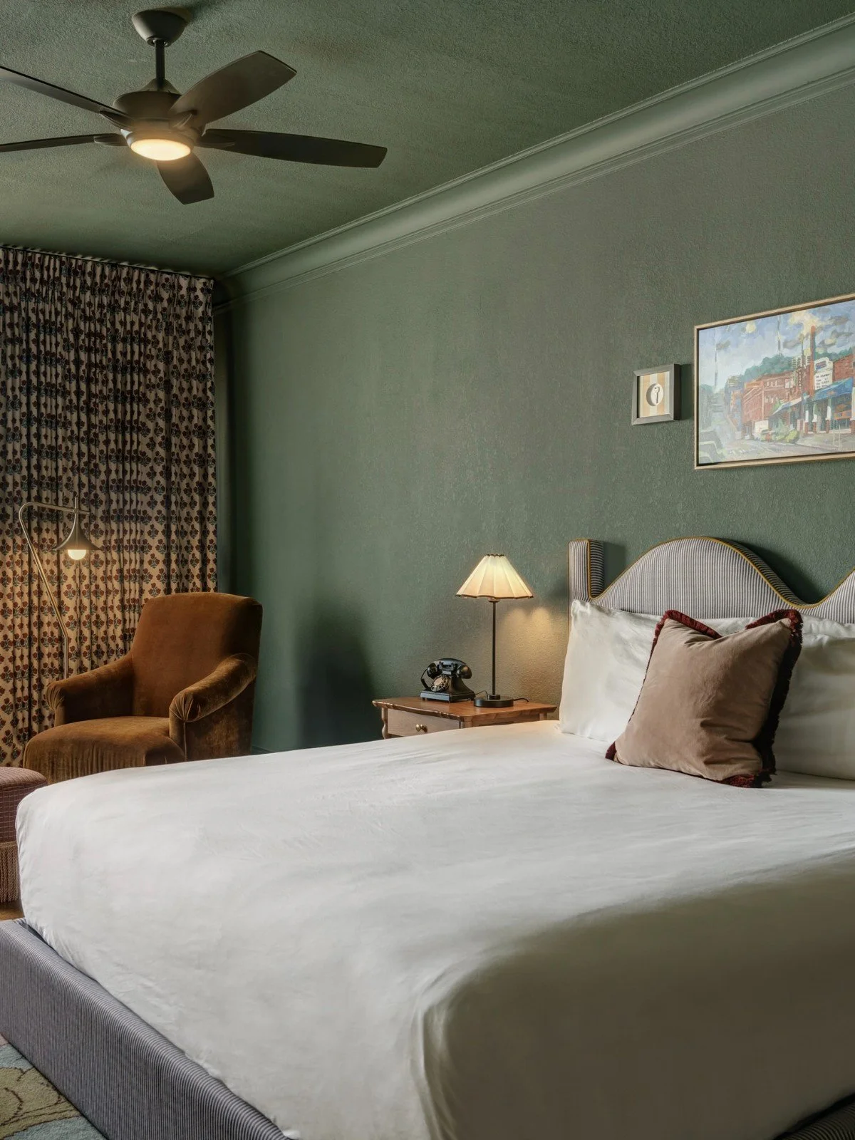 MarQueenHotel-Hotel-Seattle-Washington 4.jpg