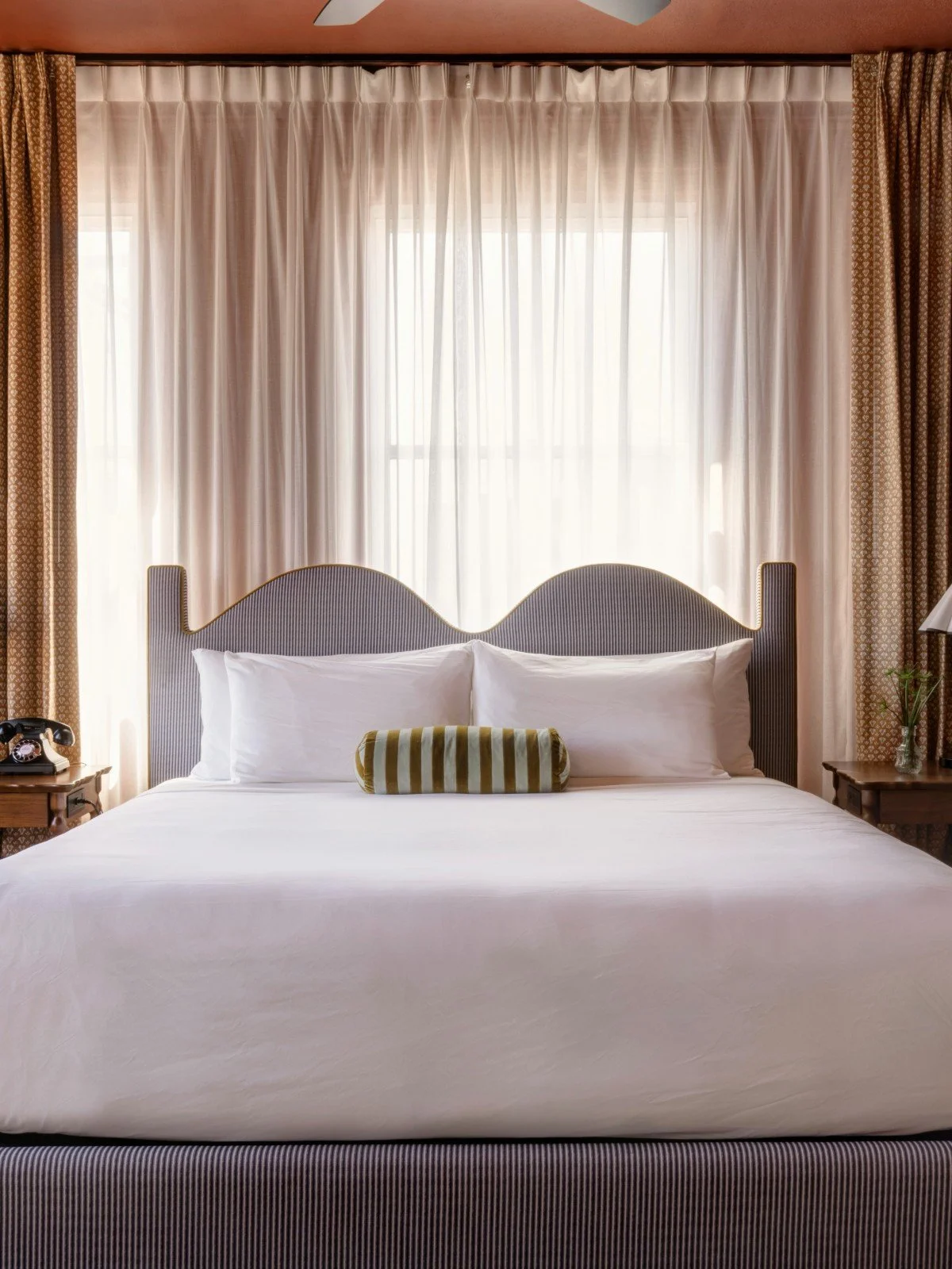 MarQueenHotel-Hotel-Seattle-Washington 6.jpg