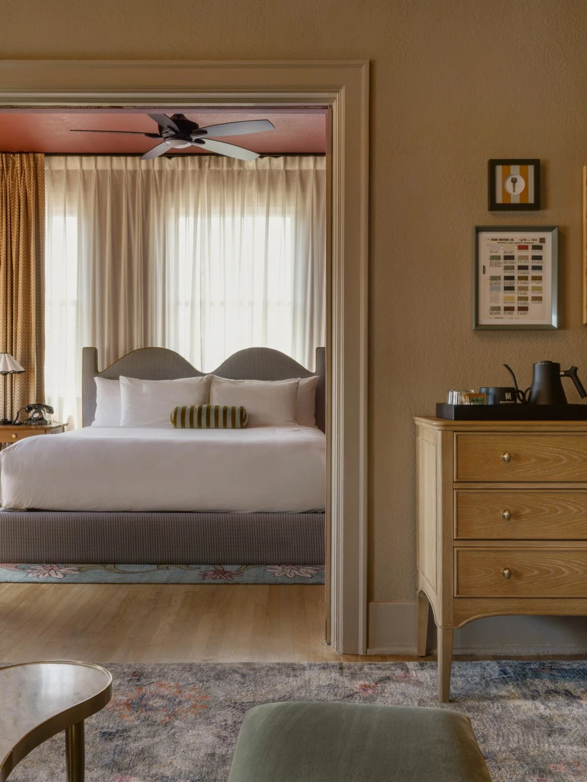 MarQueenHotel-Hotel-Seattle-Washington 8.jpg