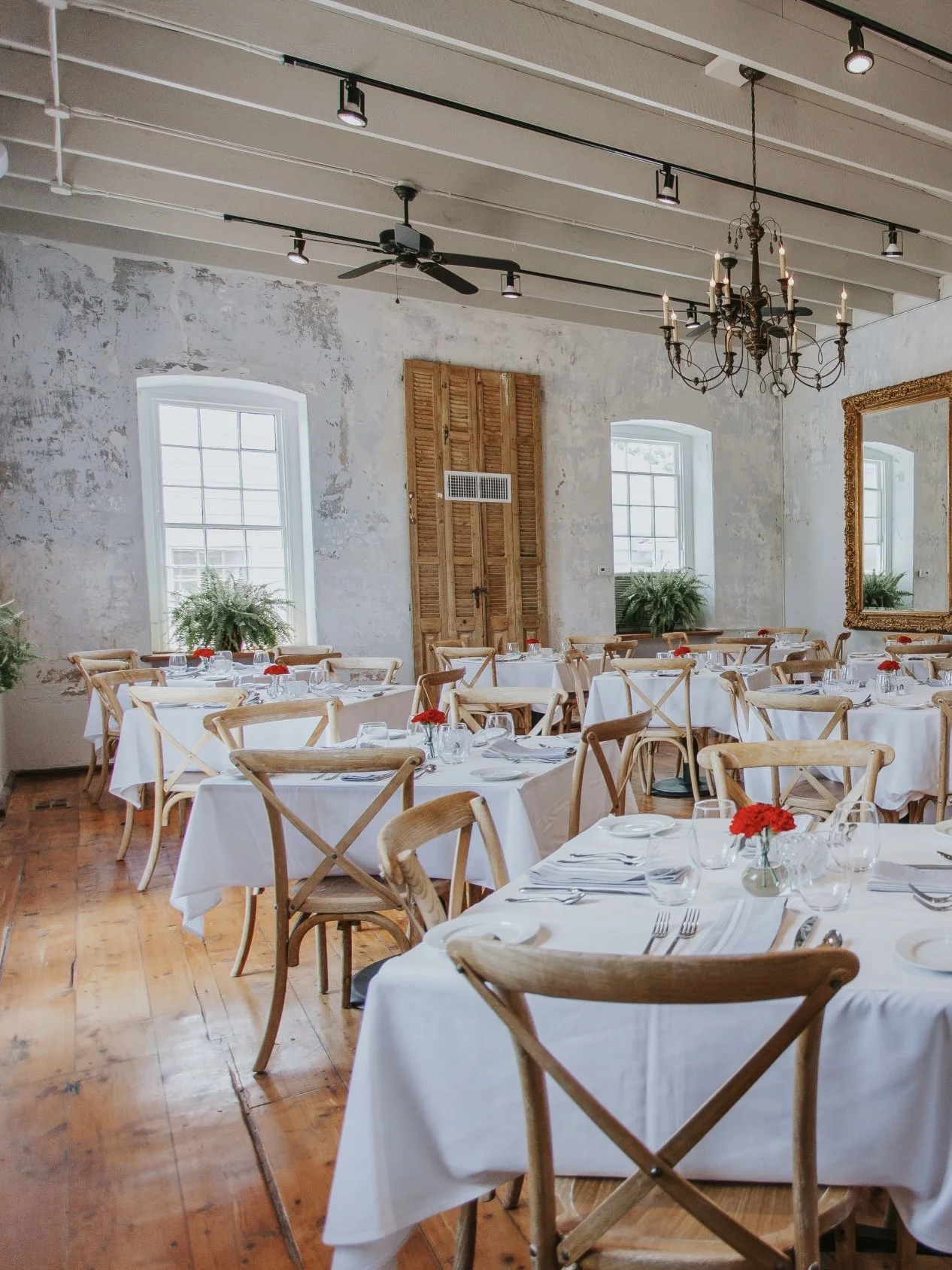 Lulu's-HotelLulu-Restaurant-Bar-RoundTop-Texas 6.jpg