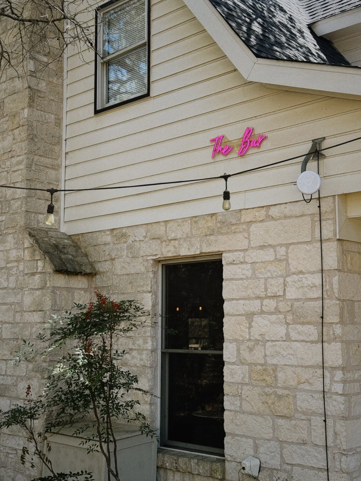 WimberleyInnandBar-Hotel-Texas 1.JPG