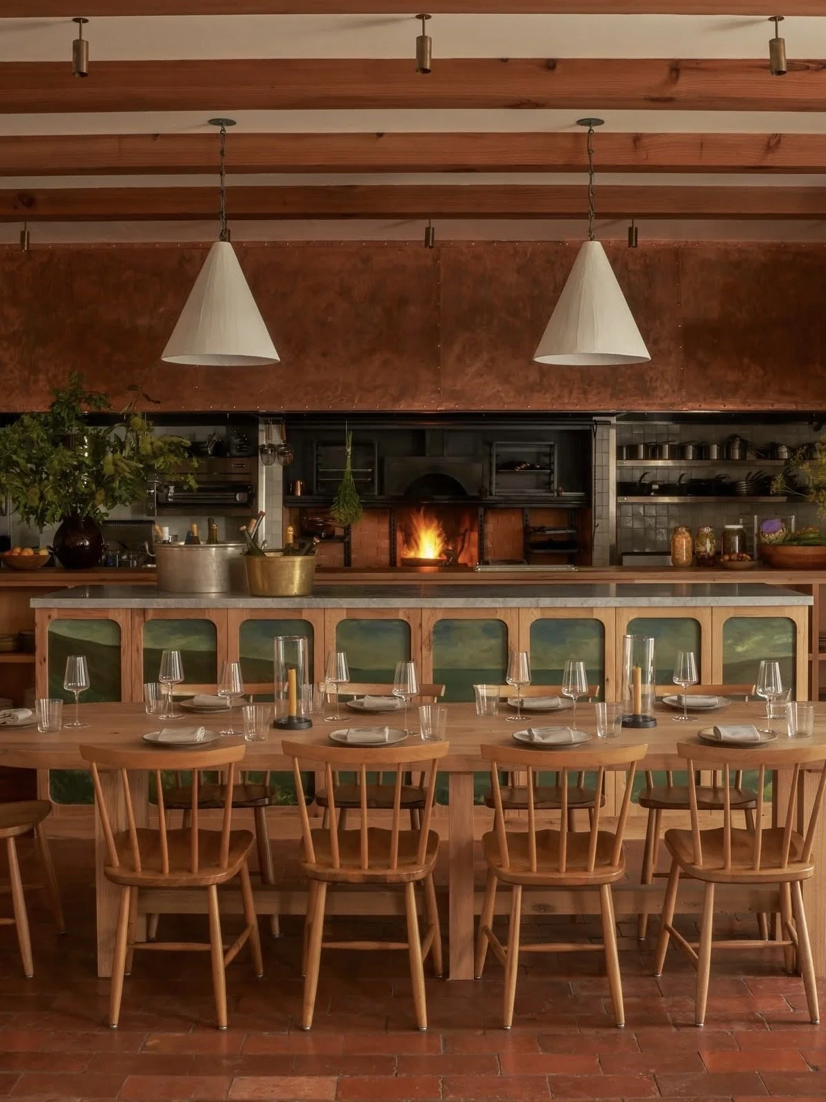 LittleMountain-Restaurant-Bar-SantaBarbara-California 2.jpg