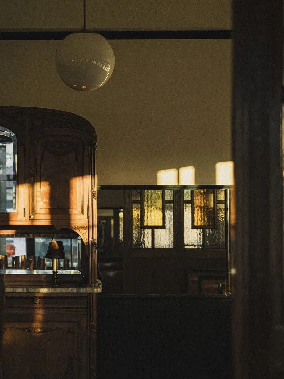 Monte's-Restaurant-Bar-SantaBarbara-California 7.jpg