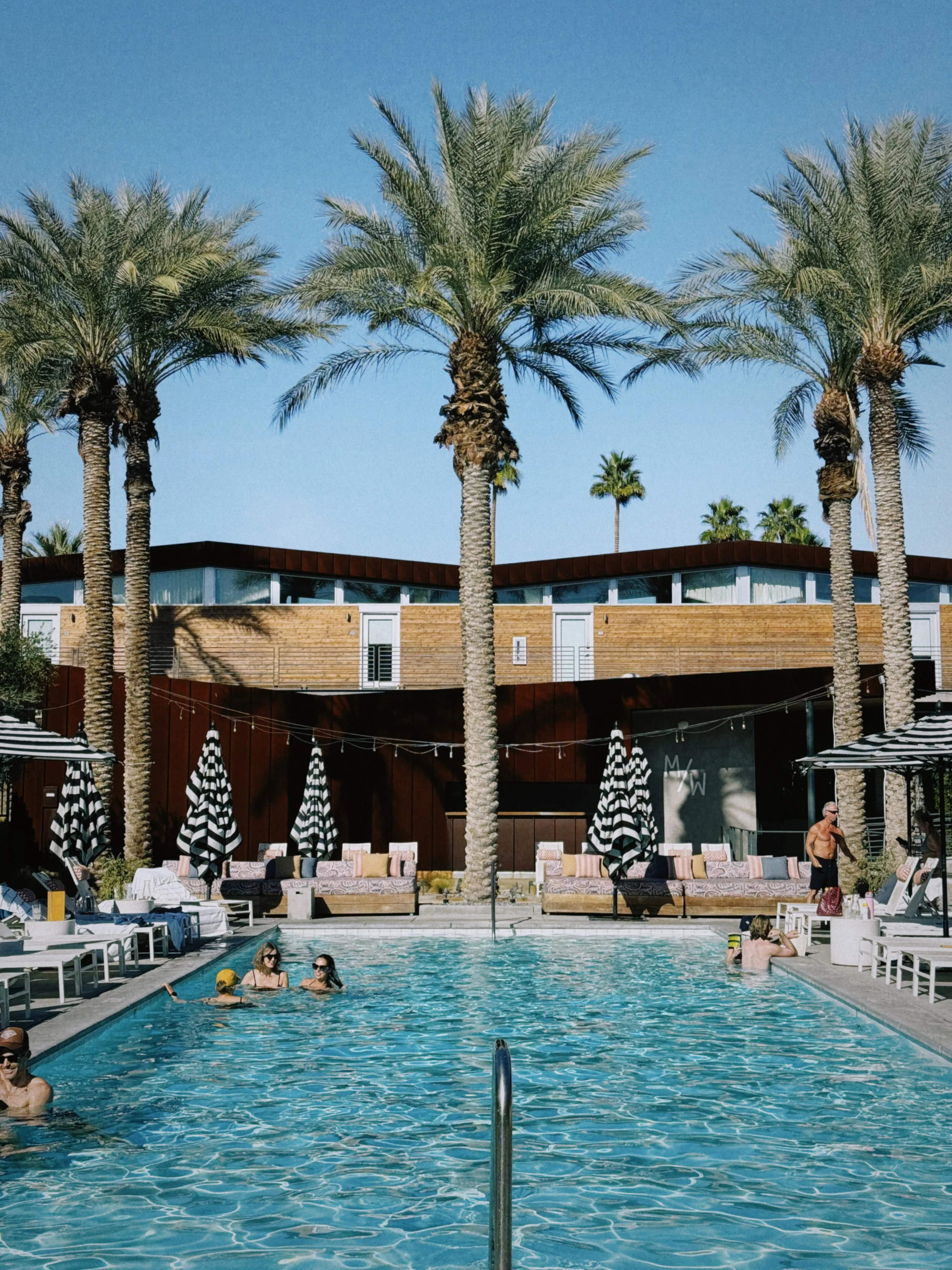 ARRIVE-Hotel-PalmSprings-CA-Pool-Opulist.JPG