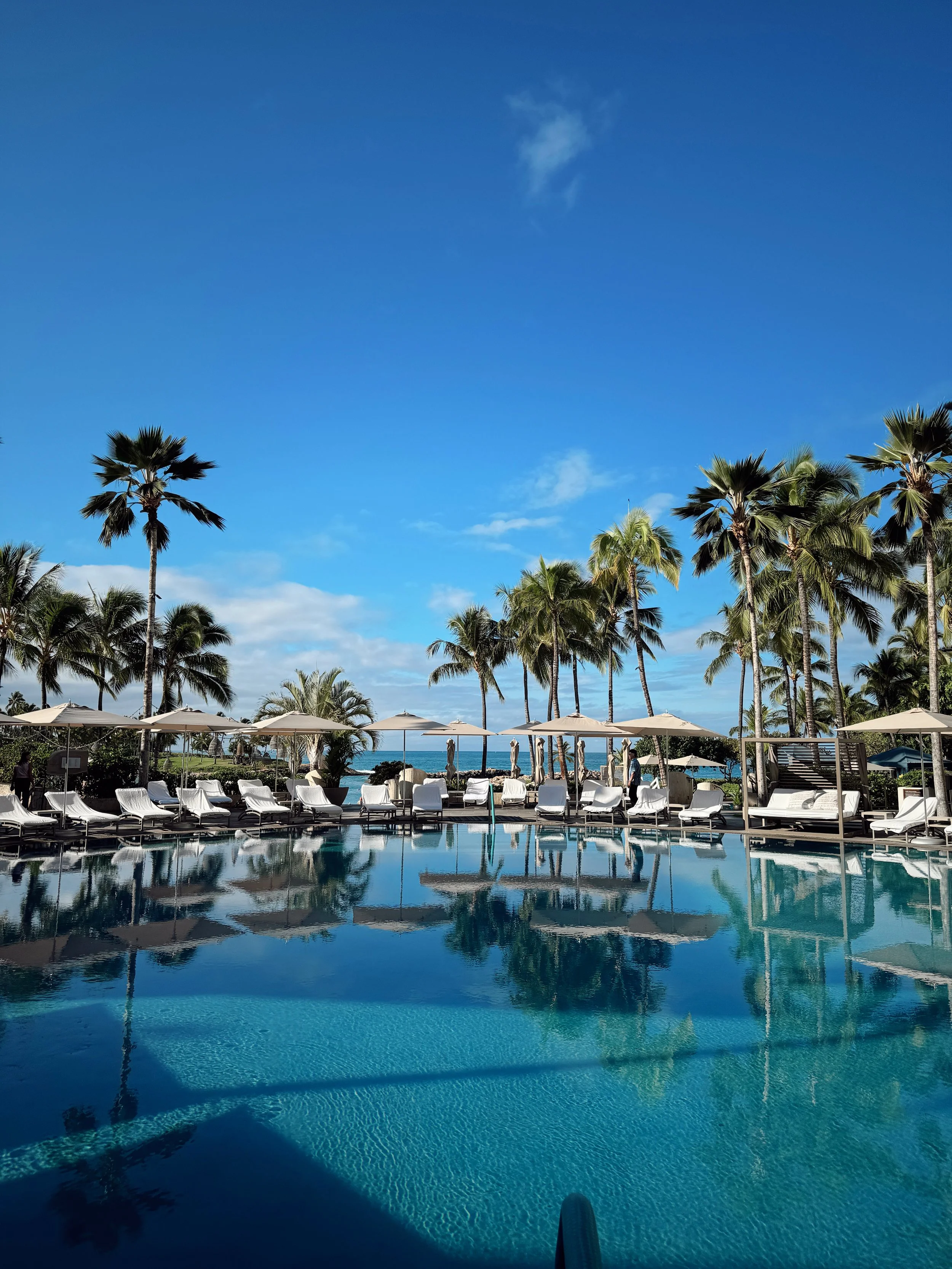FourSeasonsOahu-Hotel-Pool-Opulist3.JPG