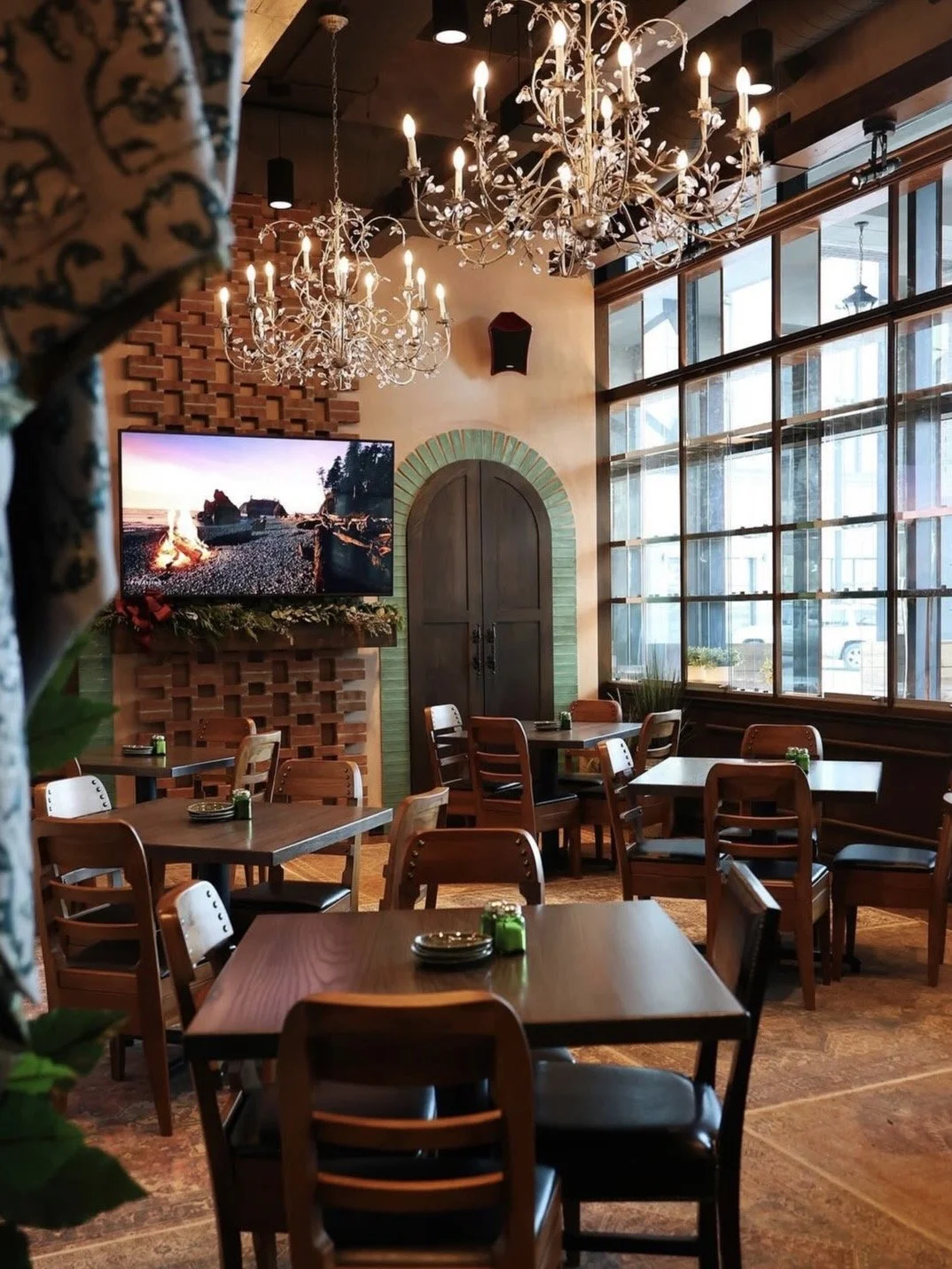 DahliaKitchenandBar-Restaurant-Bar-SiouxFalls-SouthDakota 2.jpg