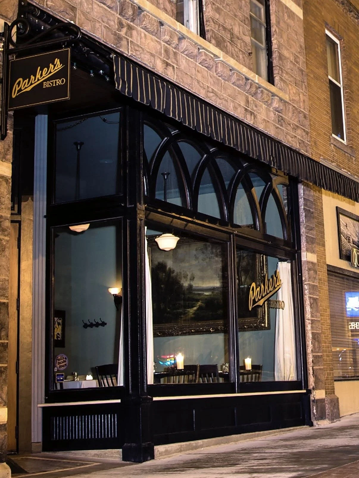 Parker'sBistro-Restaurant-Bar-SiouxFalls-SouthDakota 4.jpg