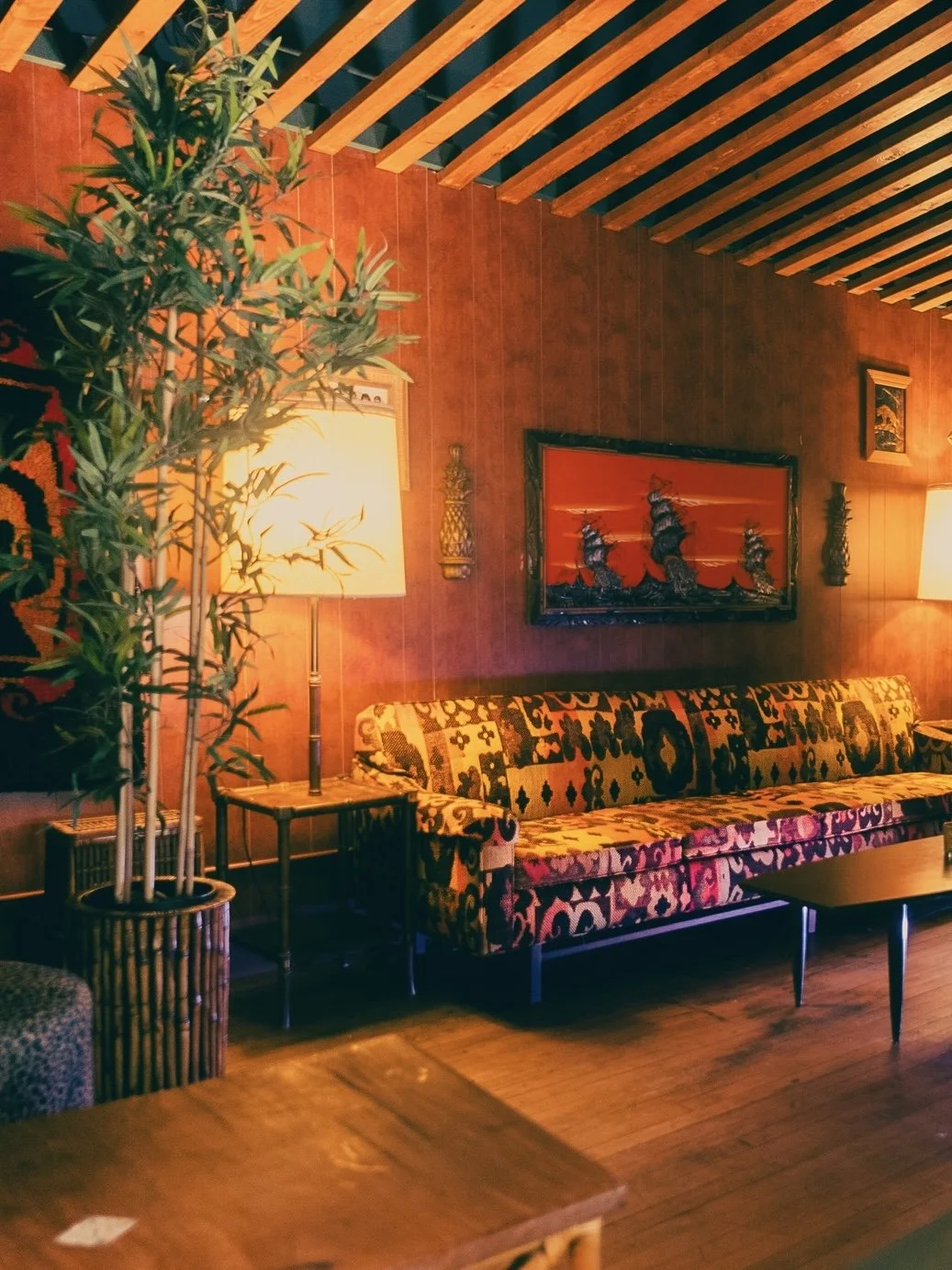 TheHelloHi-Bar-SiouxFalls-SouthDakota 6.jpg