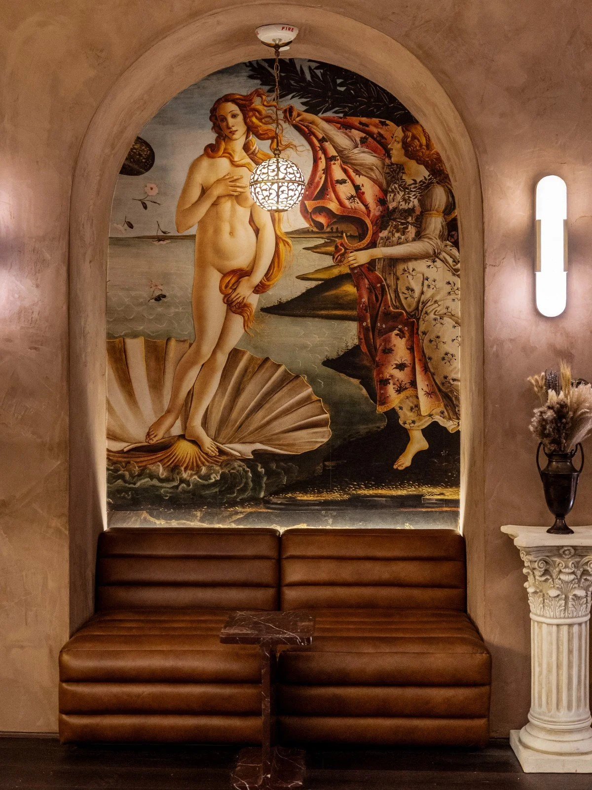 CapuletCocktailClub-Bar-Raleigh-NorthCarolina 7.jpg