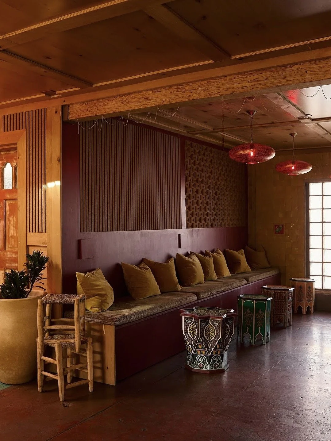 Zizou-Restaurant-Bar-LosAngeles-California 2.jpg