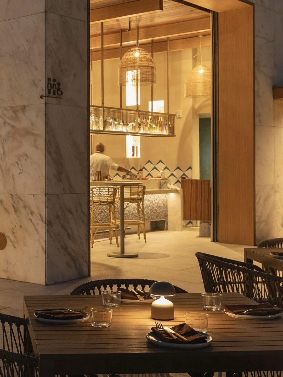 ÜCA-TheDelphiHotel-Restaurant-Bar-LosAngeles-California 1.jpg