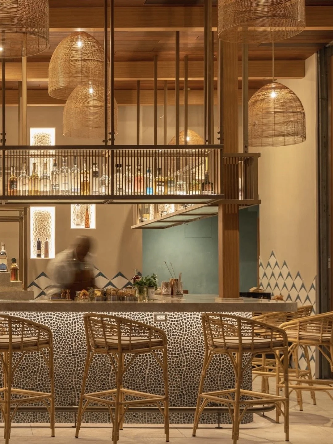 ÜCA-TheDelphiHotel-Restaurant-Bar-LosAngeles-California 2.jpg