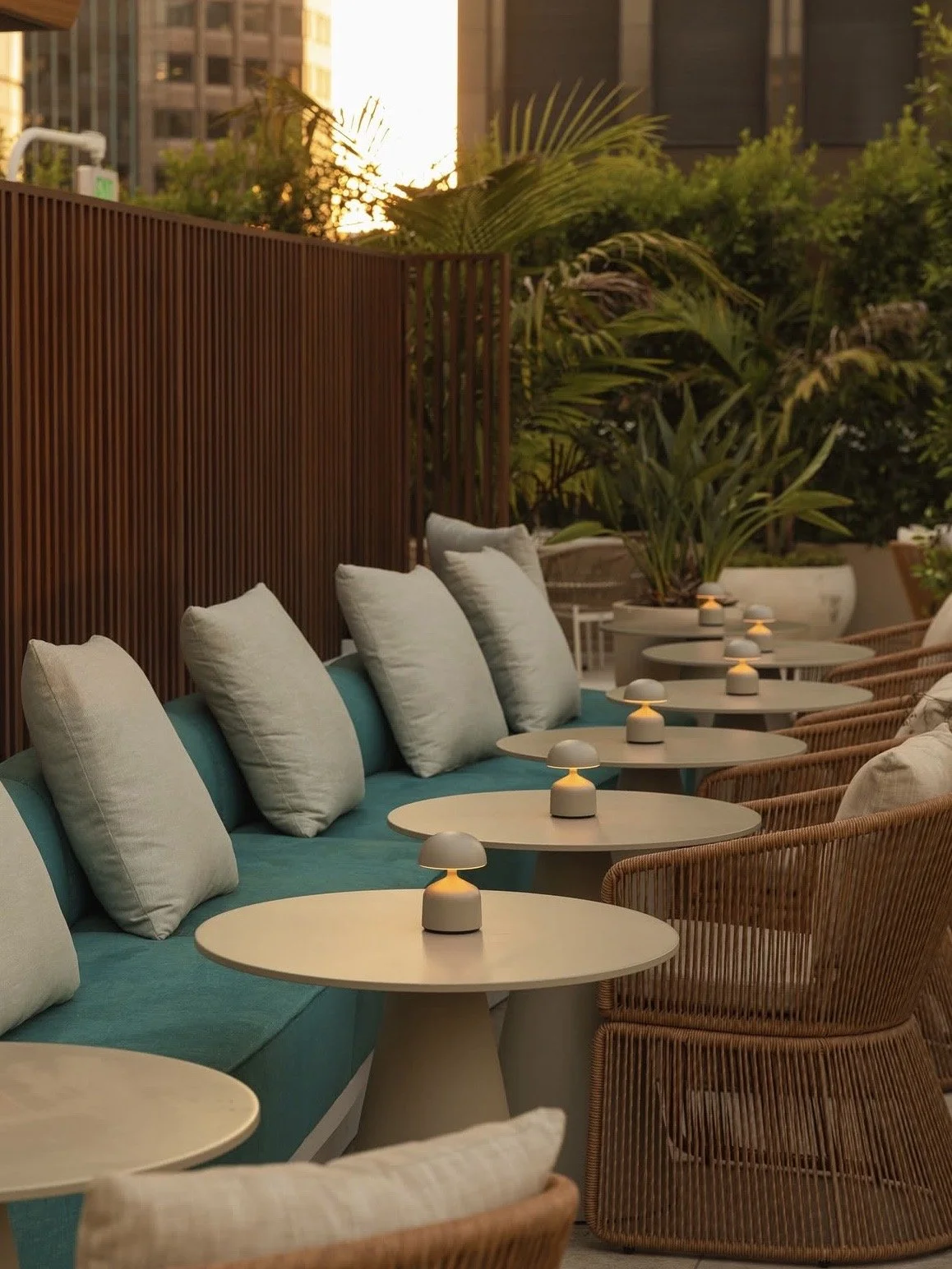 ÜCA-TheDelphiHotel-Restaurant-Bar-LosAngeles-California 4.jpg